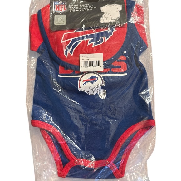 Buffalo Bills Baby Bodysuit Set - Blue and Red 6-9 NWT - Picture 2 of 5